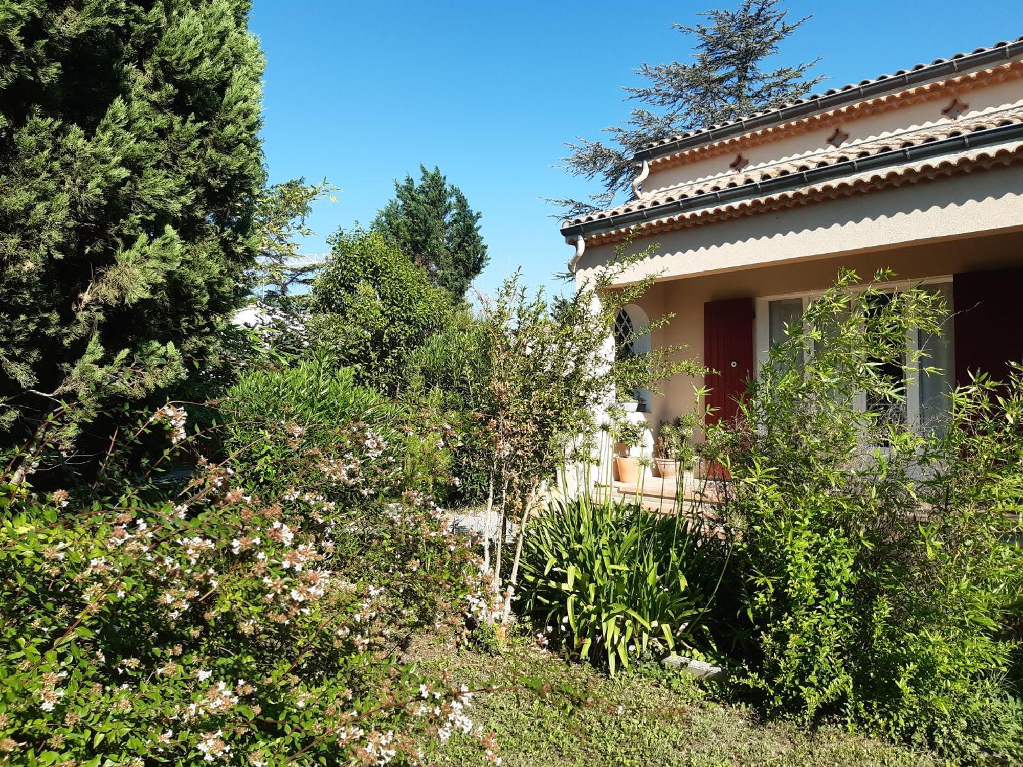 Villa " Les Bambous " , Jardin , Terrasse , Climatisation , Wifi , Parking Avignon Exterior foto